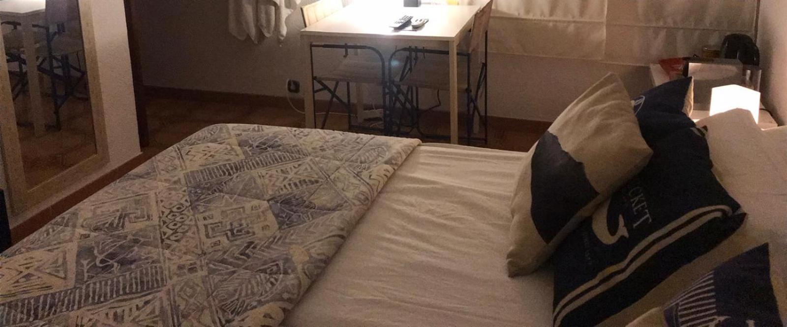 Appartamento Bed&Coffee - Habitacion En Vivienda Habitual Santa Pola Esterno foto
